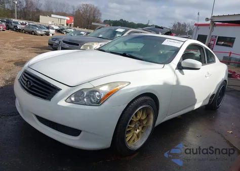 2010 Infiniti G37 Journey z USA, uszkodzony, nr VIN JN1CV6EK2AM101047